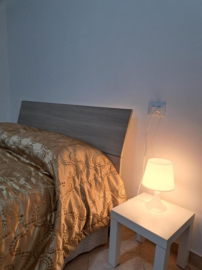 A Casa Di Andrea Francesco Apartman Fondi Kültér fotó